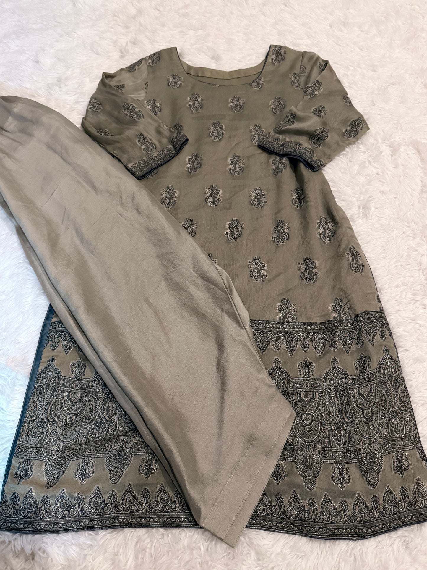 Bareeze Sage Green Chiffon Shirt with Silk Thread Embroidery