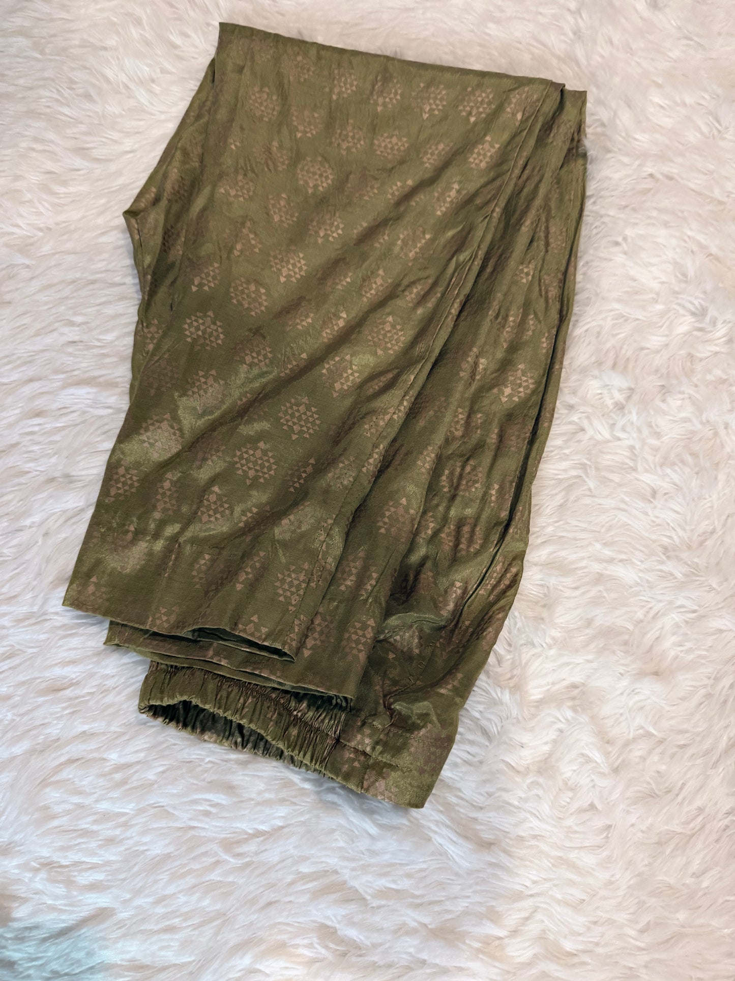 Karma Pink Green Fancy Kameez with Full Gotta/Tilla/Sequin/Pearl and Thread work on Neckline and side with attached sleeves