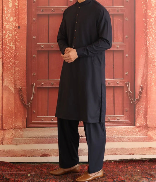 Amir Adnan Suit in breathable non-creasing fabric in Slim Fit