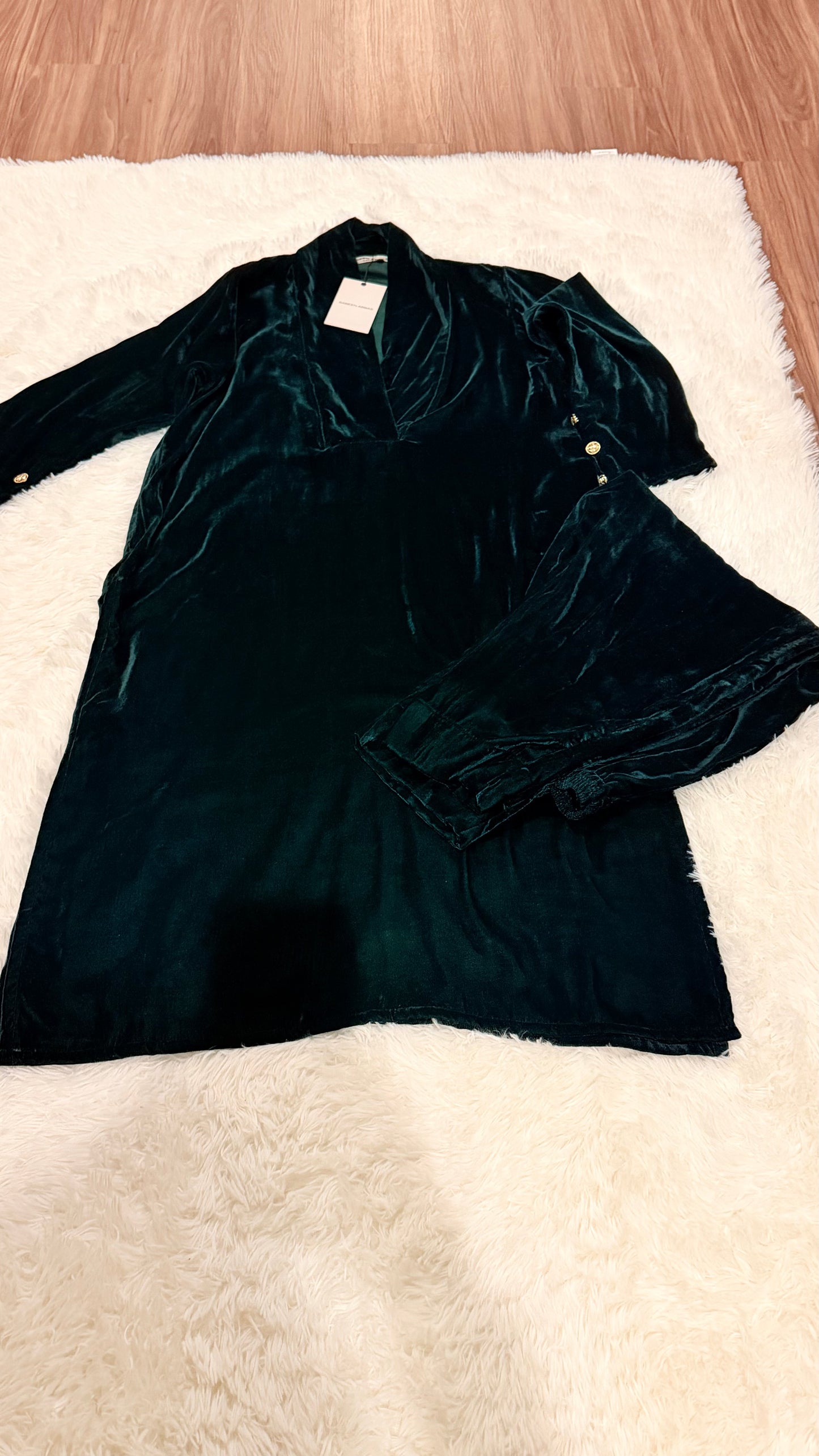Sabeen Abbas Green Velvet Suit with Gold Buttons on Sleeves and Collar Style Neckline