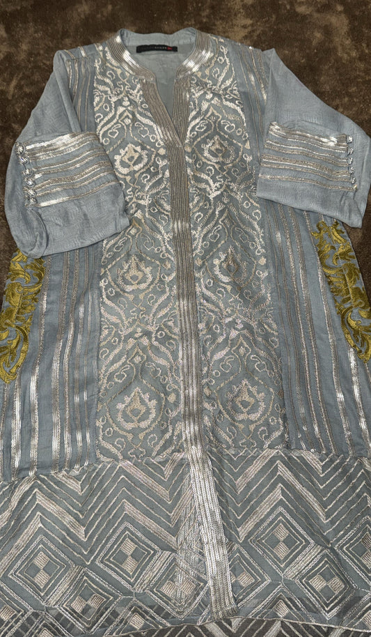 Khaadi Khaas Hi-lo Style Kurta with White and Yellow Embroidery