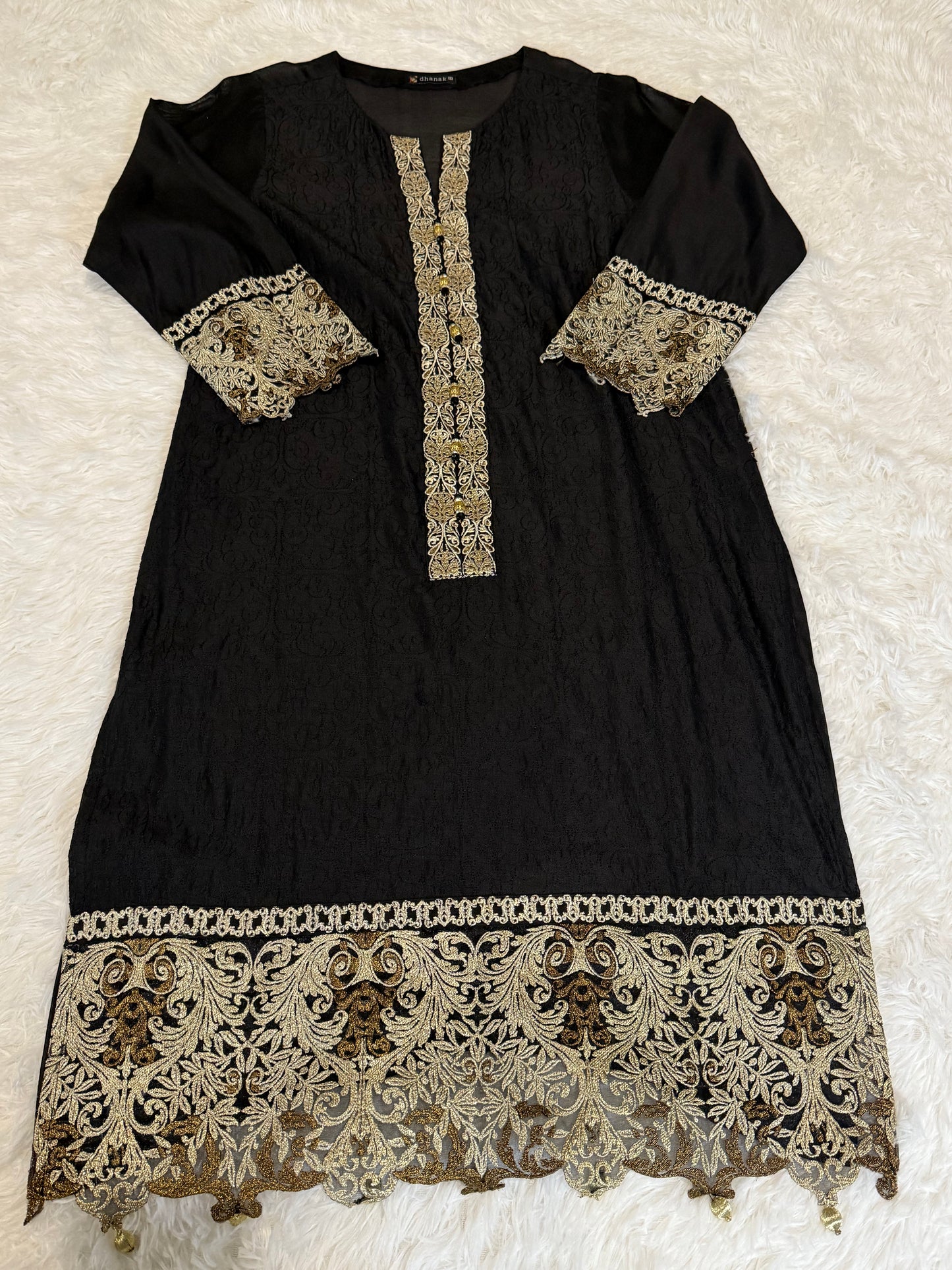 Dhanak Black Kameez with Net Lace Embroidery on Hem an Sleeves