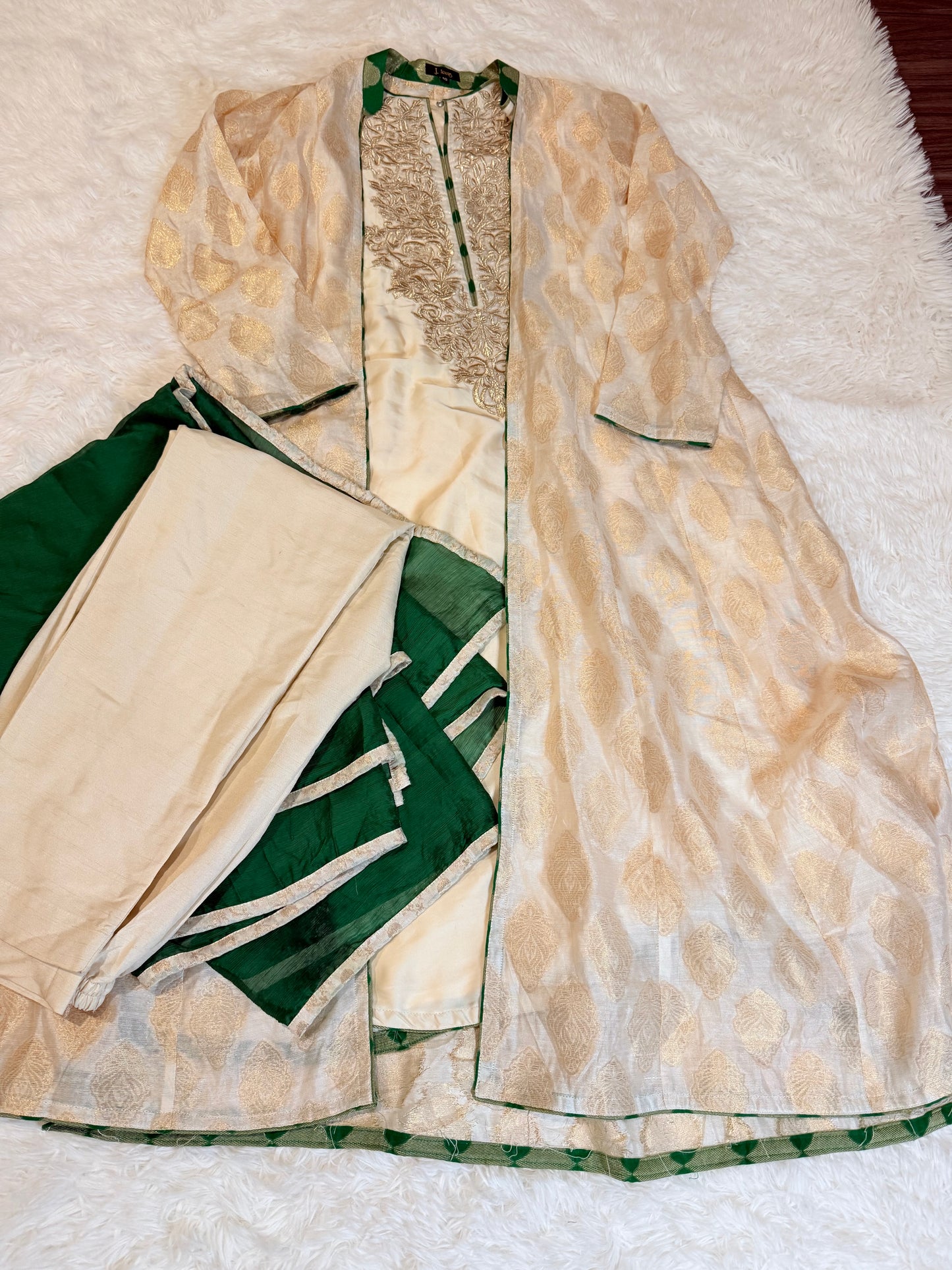 Junaid Jamshed Teen Girl Jamawar Gown with Silk Slip, Pants and Dupatta