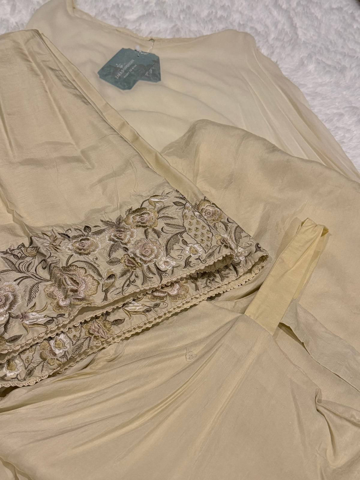 Zara Shajahan Poncho Style Long Shirt with Wide Leg Embroidered Silk Pants.