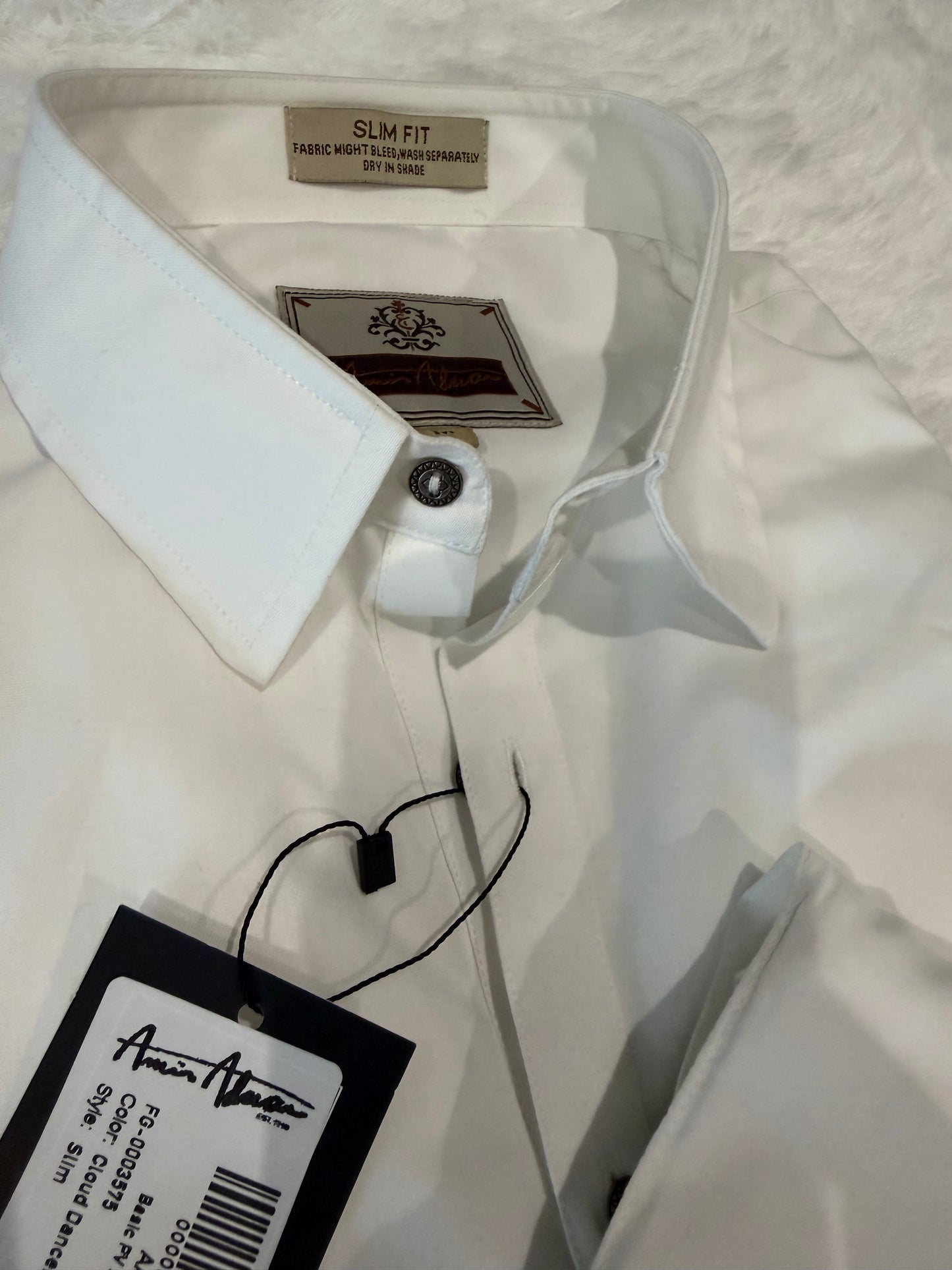 Amir Adnan Suit in breathable non-creasing fabric in Slim Fit